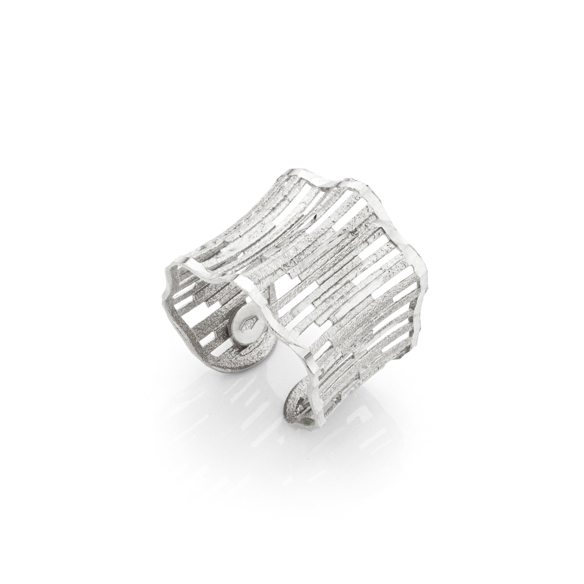 Serpentine Ring